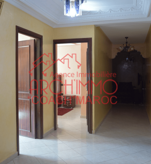 image de propriété - Appartement meublé, centre ville, immeuble avec ascenseur et garage.