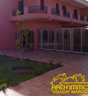 image de propriété - VILLA “PALAIS” À LA CAMPAGNE