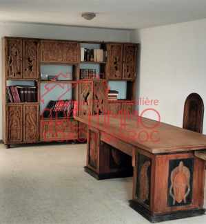 image de propriété - Demi Villa 3 façades à rafraîchir  à EL Jadida.