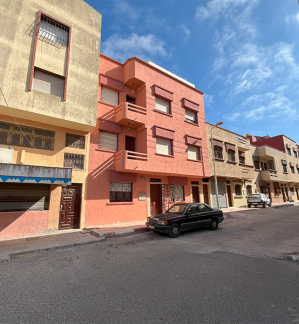 image de propriété - Appartement 1er étage dasn un R+2, quartier Hay Essalam