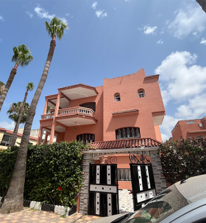 image de propriété - Villa pour grande famille, 4 façades, quartier à EL Jadida